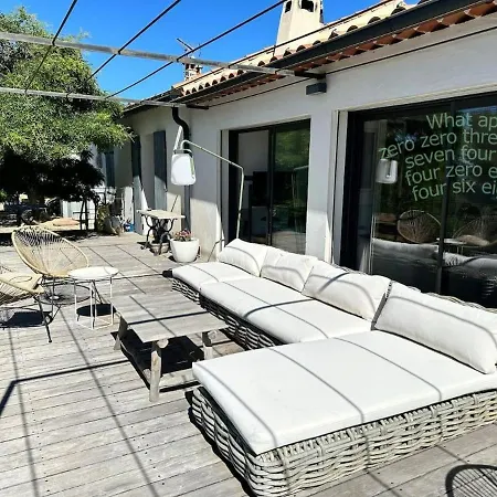 6 Bedrooms- Whatapp Pour Plus De Details 00-33-74-540-84-68 Bdr , Piscine * Ceyreste