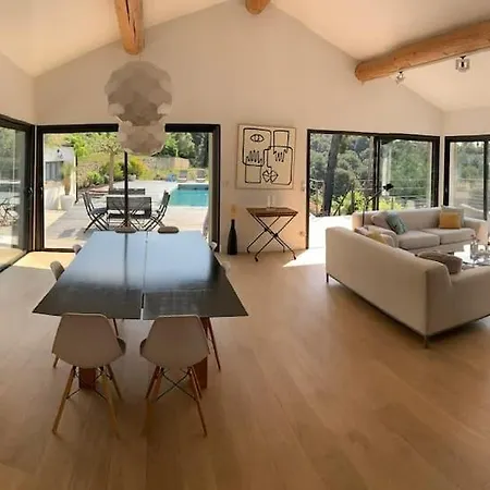 6 Bedrooms- Whatapp Pour Plus De Details 00-33-74-540-84-68 Bdr , Piscine Ceyreste